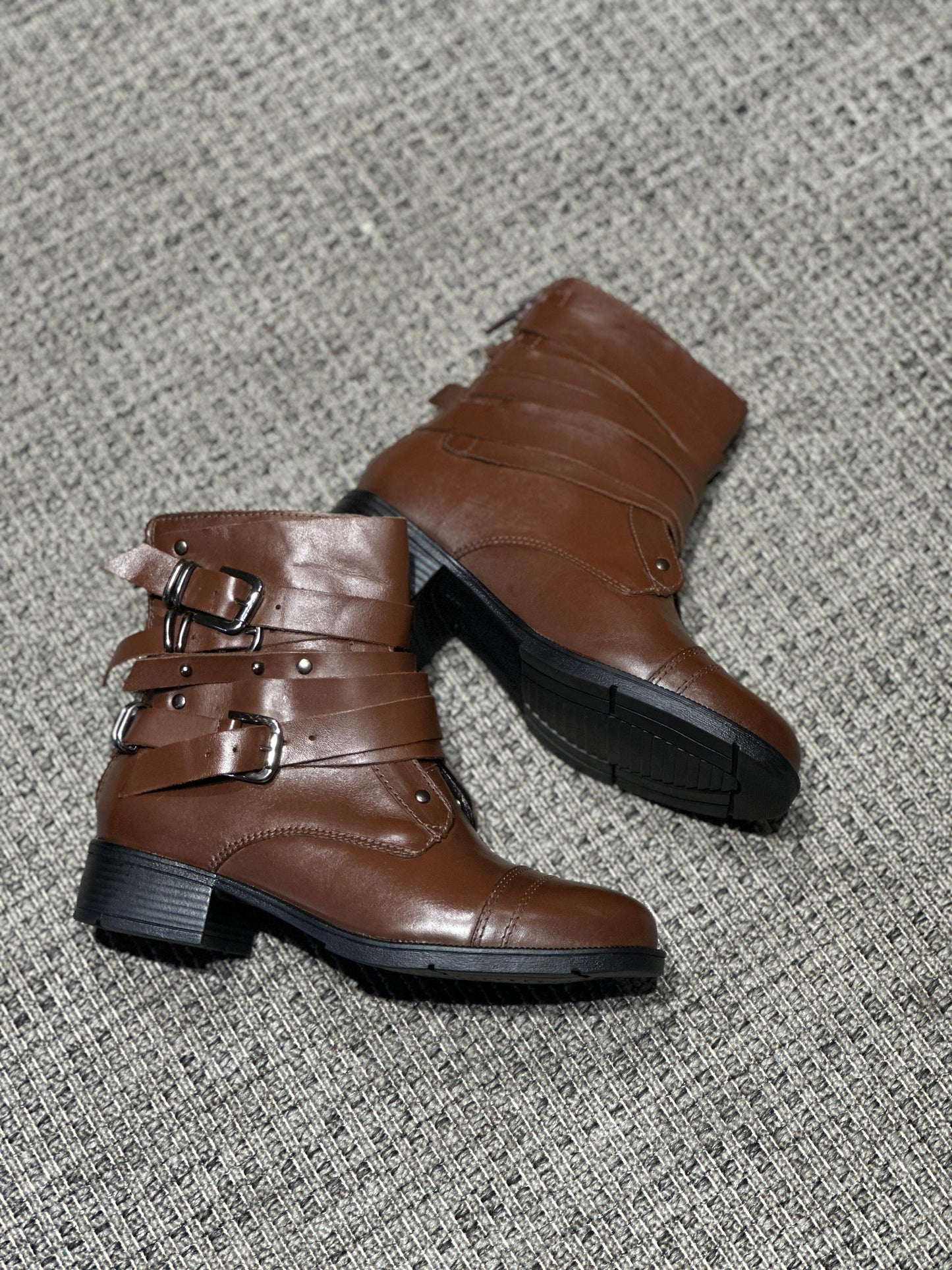 BOTA FEMININA ELISA TABACO GS188